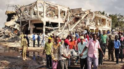 Σομαλία: Τουλάχιστον 25 νεκροί από έκρηξη σε εμπορικό κέντρο