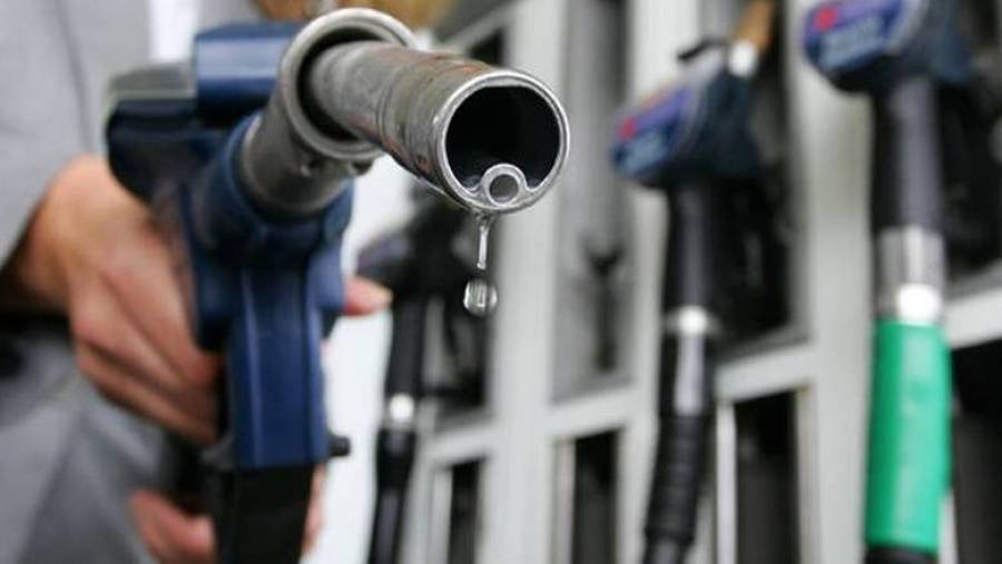 Εκτοξεύονται οι τιμές στα καύσιμα-Πού πωλείται η φθηνότερη βενζίνη