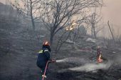 Πυρκαγιές: Υπό έλεγχο η Πελοπόννησος – Σε ύφεση η Αιτωλοακαρνανία