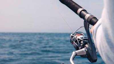 Συστήνεται επιστημονικό συμβούλιο αλιείας και πλαίσιο αλιευτικού τουρισμού