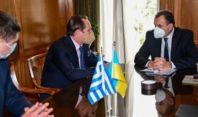 Παναγιωτόπουλος σε Ουκρανό πρέσβη: Η Ελλάδα παρέχει κάθε δυνατή υποστήριξη