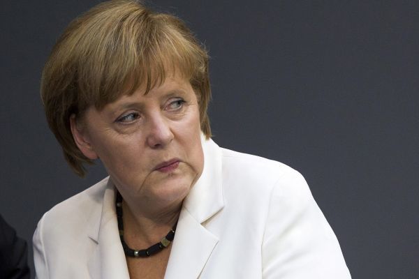«Nein Merkel»-«Μαύρο» και από τη μισή Γερμανία στην Καγκελάριο