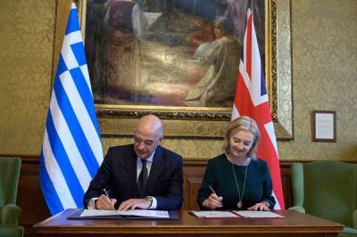 Υπεγράφη η νέα συμφωνία Ελλάδας-Βρετανίας: Ποια θέματα τέθηκαν επί τάπητος