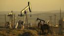 Οριακές απώλειες για το πετρέλαιο, αναποφάσιστοι οι επενδυτές