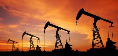 Σημάδια αντίδρασης στην αγορά εμπορευμάτων για το πετρέλαιο