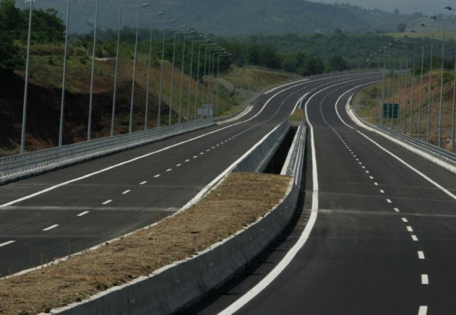 Υπεγράφη η σύμβαση της δημοπράτησης κατασκευής του οδικού άξονα «Μπράλος-Άμφισσα»
