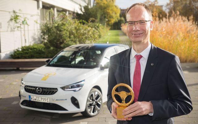 Το Νέο Ηλεκτρικό Opel Corsa-e Κέρδισε το “Χρυσό Τιμόνι 2020”