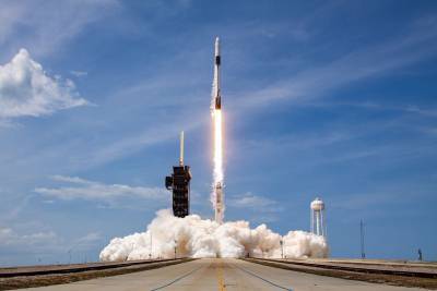 Η SpaceX έφθασε στον Διεθνή Διαστημικό Σταθμό