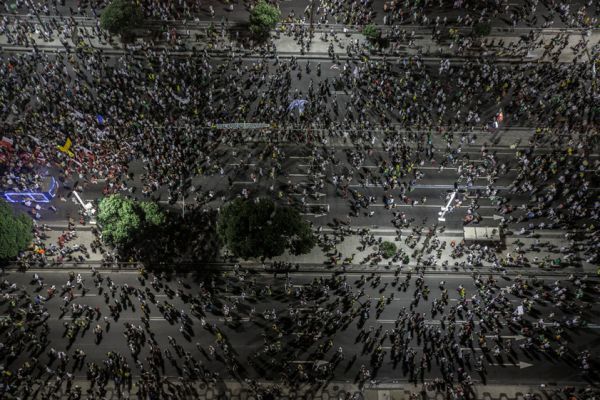 Βραζιλία: Χιλιάδες διαδηλωτές στους δρόμους κατά της λιτότητας