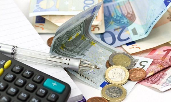 Περίπου €2 δισ. οι φορολογικές και ασφαλιστικές υποχρεώσεις του Σεπτεμβρίου