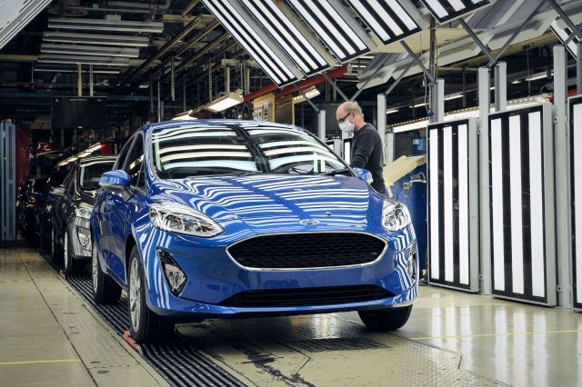 Οι γραμμές παραγωγής της Ford στην Ευρώπη ξεκίνησαν και πάλι τη λειτουργία τους