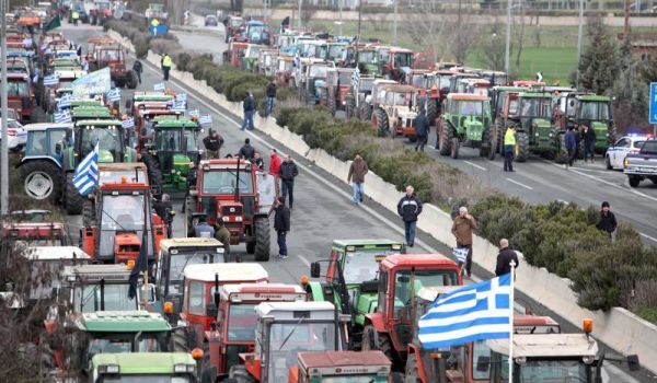 Σε κλιμάκωση των κινητοποιήσεων προχωρούν οι αγρότες-Οι 25 προτάσεις Τσίπρα
