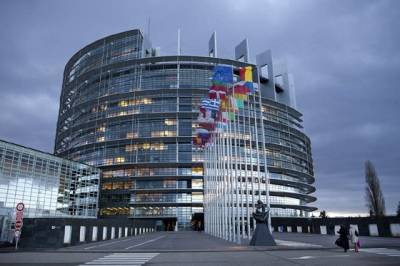 Ενός λεπτού σιγή στο Ευρωκοινοβούλιο για τα θύματα από καταστροφές