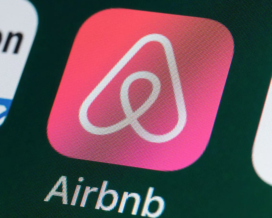 Airbnb-Klarna λανσάρουν πληρωμές με άτοκες δόσεις για κρατήσεις καταλυμάτων