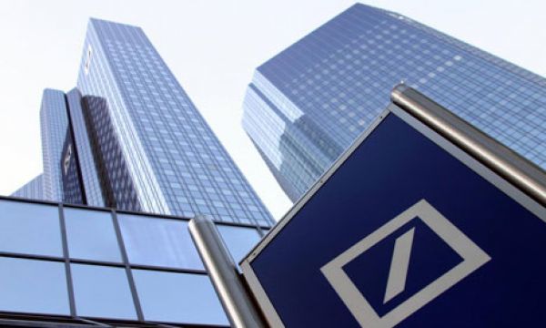 Deutsche Bank: Μεγαλύτερη της Αργεντινής και της Ρωσίας μια πιθανή χρεοκοπία της Ελλάδας
