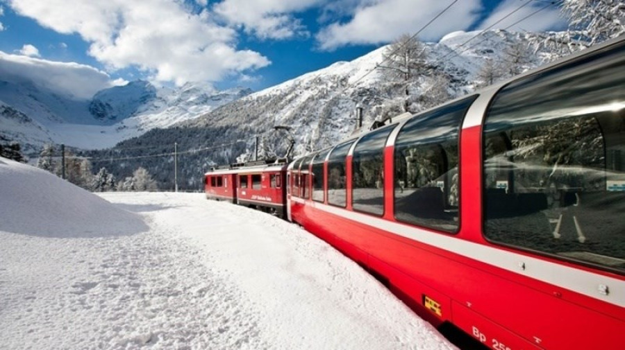 Ελβετία: Τρένο πέρασε πάνω από 70χρονη-Βγήκε σχεδόν αλώβητη