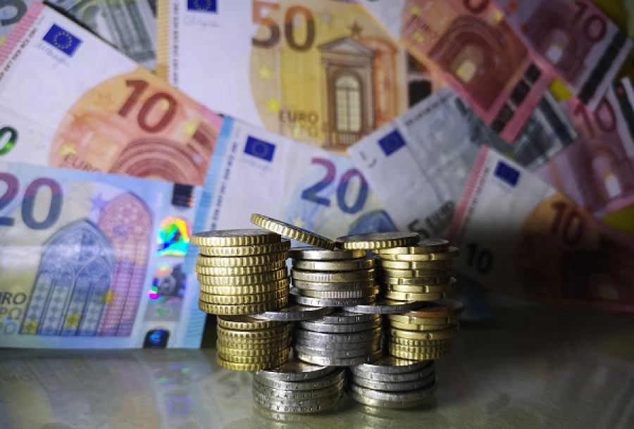 Έρχονται νέες πληρωμές 1,22 δισ. ευρώ- Ποιους αφορούν