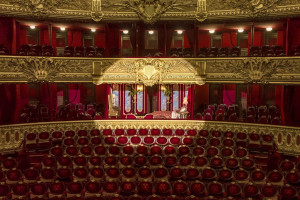 Airbnb: Η Όπερα του Παρισιού ανοίγει τις πόρτες της για μία διανυκτέρευση με θέμα το «Φάντασμα της Όπερας»