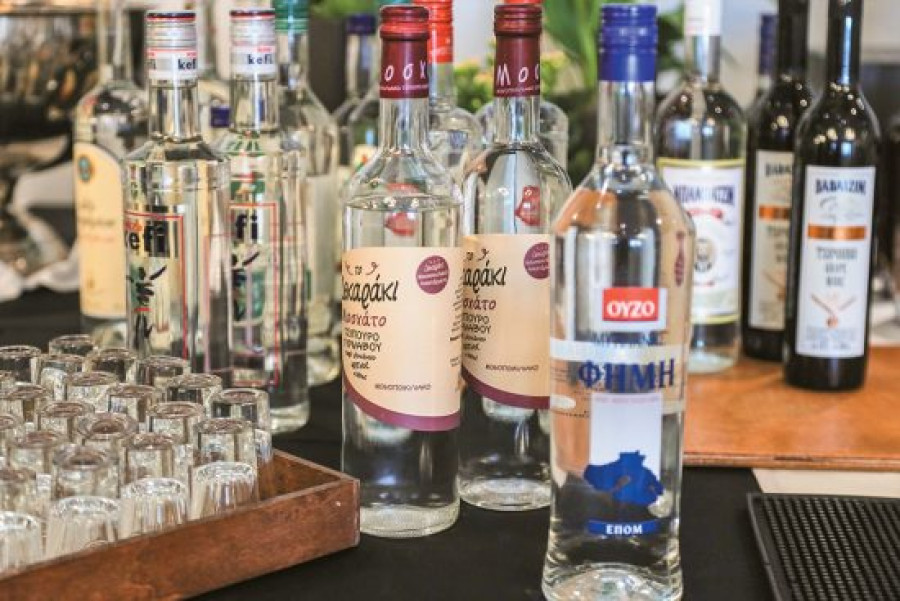 Ιστορικό ρεκόρ για τις εξαγωγές ελληνικών αλκοολούχων ποτών το 2022