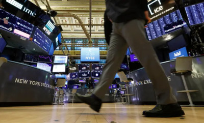 Πάνω από τη Wall Street τα «σύννεφα» της τραπεζικής κρίσης