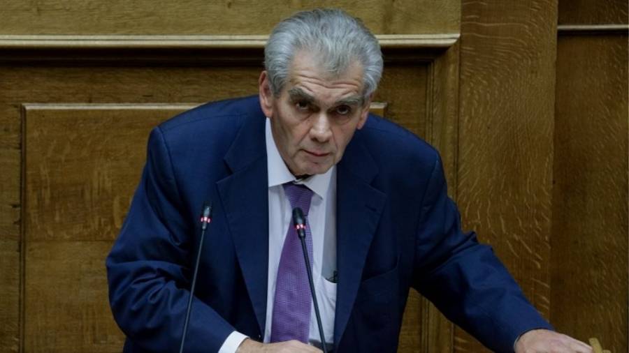 Παπαγγελόπουλος: Καταγγέλλει αυταρχική καταπάτηση των δικαιωμάτων του