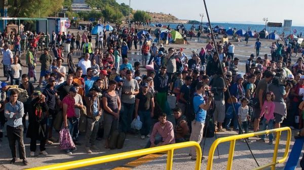 Λέσβος: Μεγάλη πορεία προσφύγων και μεταναστών