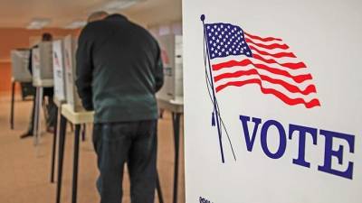 ΗΠΑ: «Σαρωτικός» Τραμπ σε ψηφοφορία στην Αιόβα-Τα βλέμματα στους Δημοκρατικούς