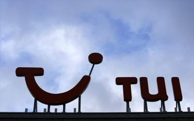 Η TUI ακυρώνει χιλιάδες πακέτα διακοπών για τον Ιούλιο