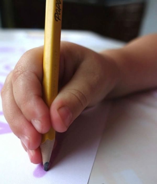 Πέντε λάθη που κάνουν τα παιδιά όταν μαθαίνουν να γράφουν