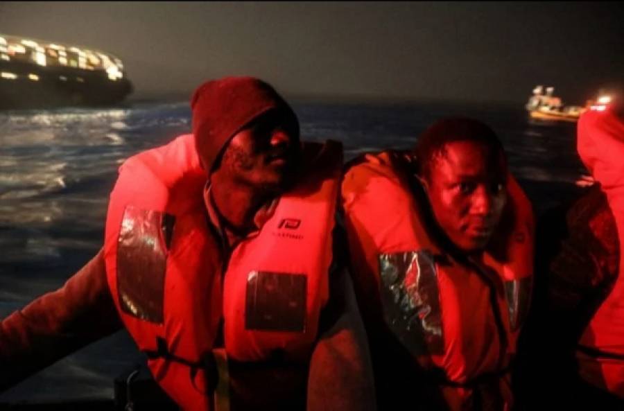 Επιχείρηση διάσωσης μεταναστών στην Κρήτη: Τρεις νεκροί - 53 διασωθέντες