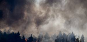 Πολιτική κόντρα για την πυρκαγιά στην Κορινθία