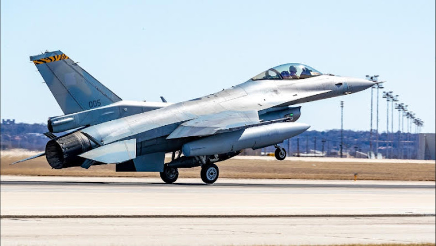 Επιστρέφει το πρώτο αναβαθμισμένο F-16 στην διαμόρφωση Viper