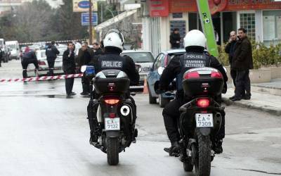 Θεσσαλονίκη: Πυροβολισμοί σε ζαχαροπλαστείο- Μια τραυματίας σε κρίσιμη κατάσταση