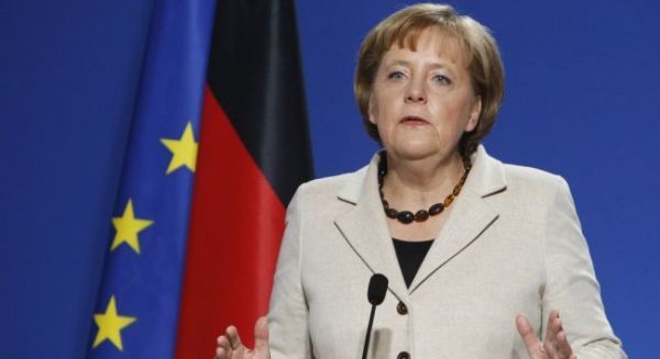 Μέρκελ: Η νομισματική πολιτική της EKT δεν ικανοποιεί το Βερολίνο