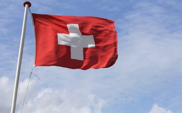 Ελβετία: Υπέρ μίας νέας συνθήκης με την ΕΕ