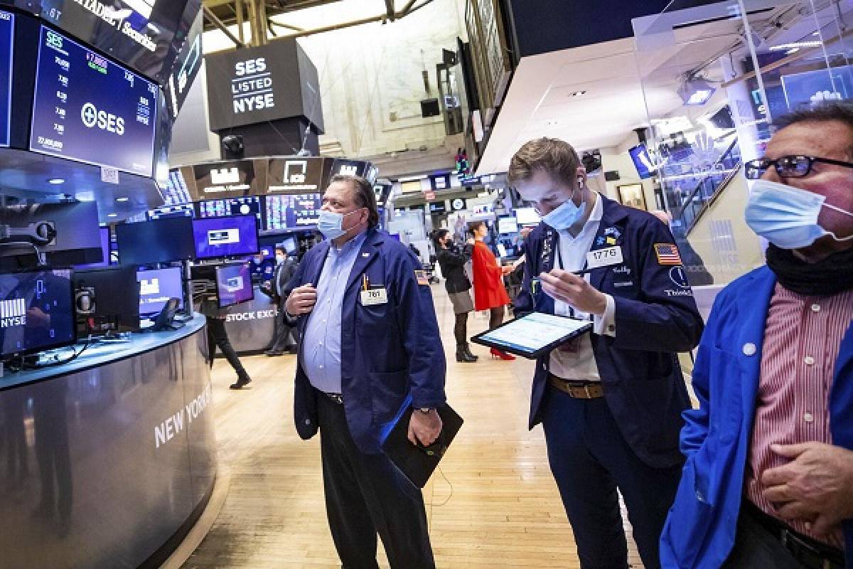 Μερική ανάκαμψη στη Wall Street-Αγορά εργασίας και Amazon τα «καύσιμα»