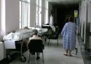 Guardian: Η λιτότητα Τσίπρα κάνει τα νοσοκομεία επικίνδυνες ζώνες