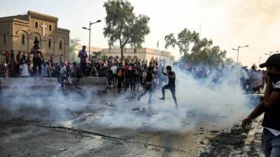 Τουλάχιστον επτά άνθρωποι σκοτώθηκαν στις διαδηλώσεις στη Βαγδάτη