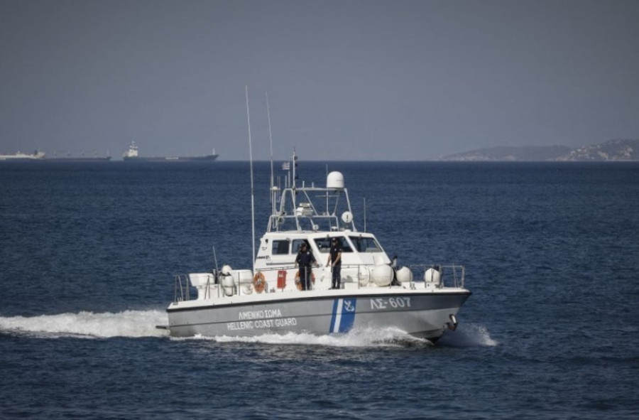Συγκρούστηκαν αλιευτικά σκάφη βόρεια της Ψυτάλλειας- Βυθίστηκε το ένα
