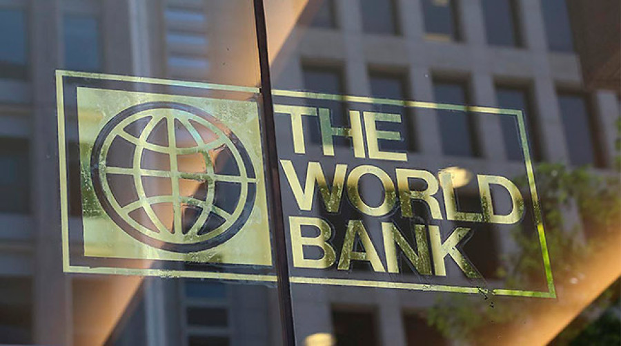 Παγκόσμια Τράπεζα: Είναι πιθανό τα υψηλά επιτόκια να διατηρηθούν περισσότερο