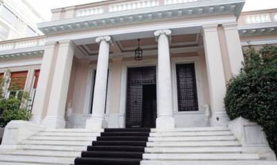 Κυβερνητικές πηγές καθησυχάζουν δανειστές και αγορές για τις εξαγγελίες Τσίπρα