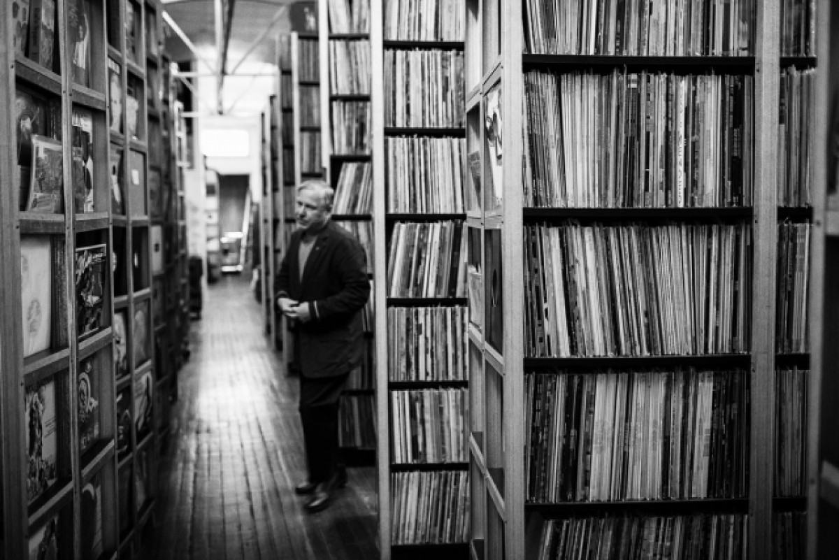 Dust &amp; Grooves: Φωτογραφικό αφιέρωμα στο πάθος των συλλεκτών βινυλίου