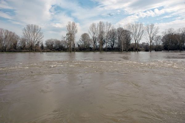 Εκκενώθηκαν χωριά στον Έβρο λόγω πλημμυρών