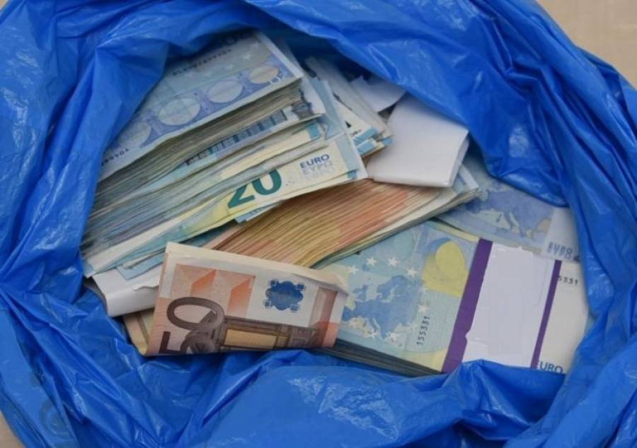 Εκλάπη σακούλα με λεία 27.000 ευρώ στο Καλοχώρι Θεσσαλονίκης