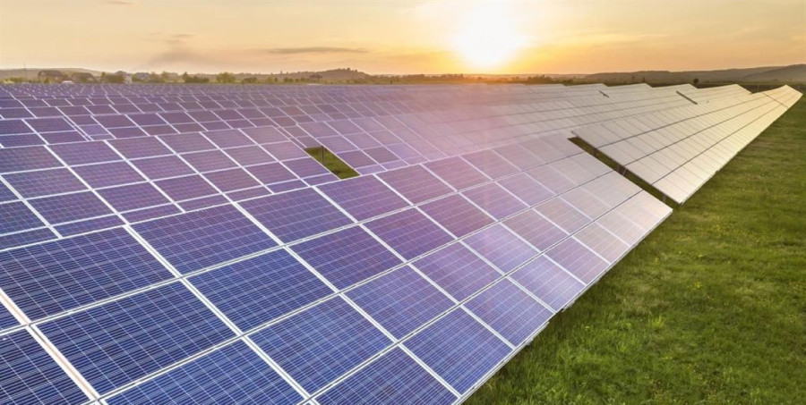R Energy1: Εξαγοράζει σύμπλεγμα φωτοβολταϊκών πάρκων ισχύος 10 MW