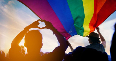 Ρωσία: Ψήφισε νόμο που απαγορεύει την «προπαγάνδα υπέρ των ΛΟΑΤΚΙ»