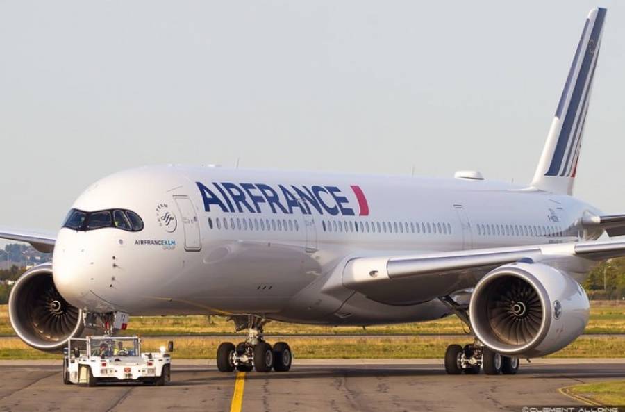Air France: Απειλούνται 10.000 θέσεις εργασίας, παρά την κρατική βοήθεια