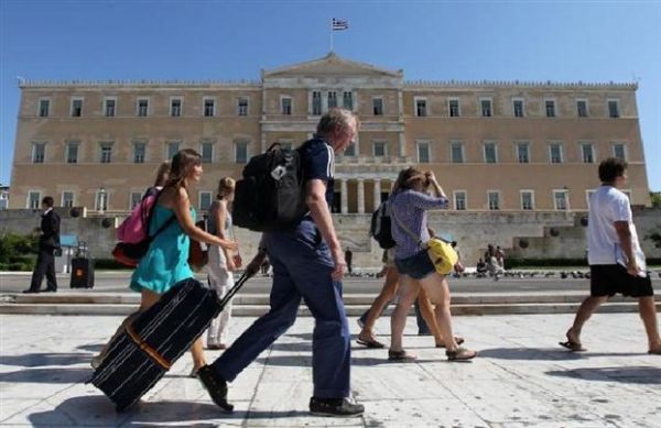 Ποιες χώρες ενίσχυσαν τον ελληνικό τουρισμό φέτος