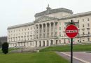 Πολιτική κρίση στη Β.Ιρλανδία βάζει «νάρκη» στο Brexit