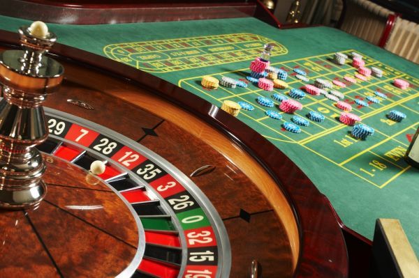 Τα casinomics έρχονται σε Μύκονο, Σαντορίνη και Κρήτη